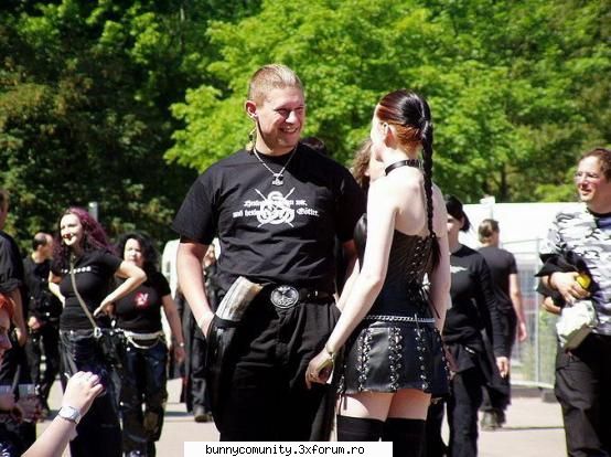 yo am role de la skaight........... - hmmm si e scump? ... ca eu vreau sa iau cu - Sk8 & UrbanFreeStile